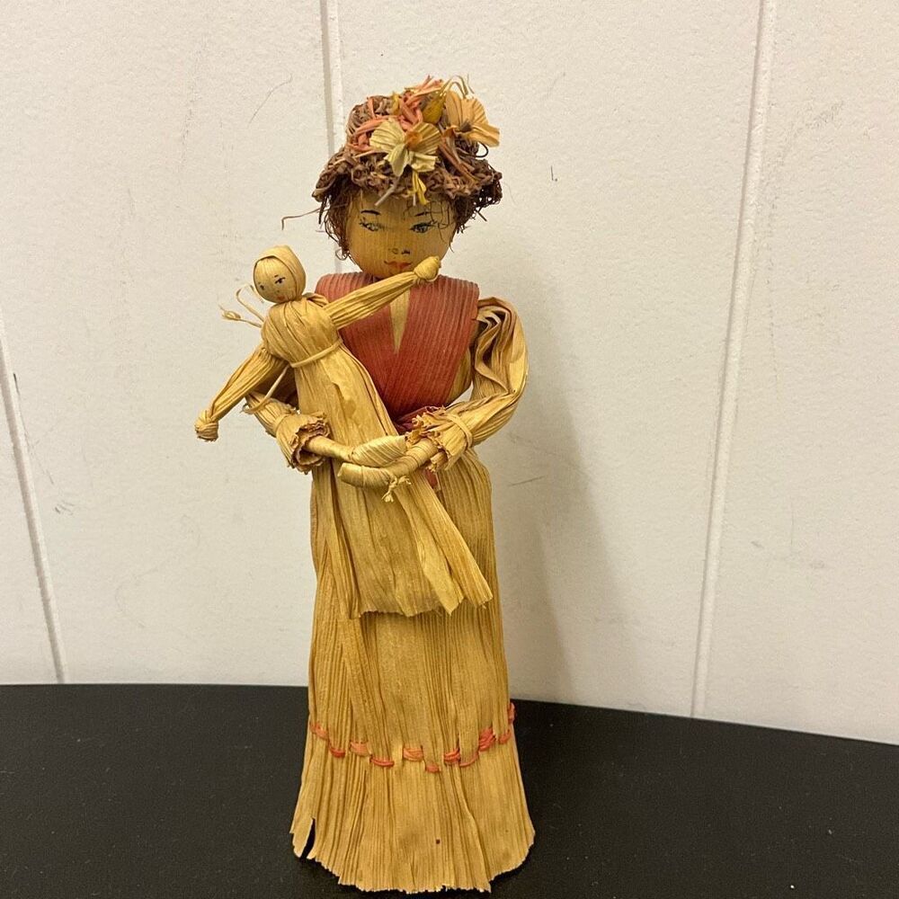 Vintage Handmade 8" Tall Corn Husk Doll Figurine with Child